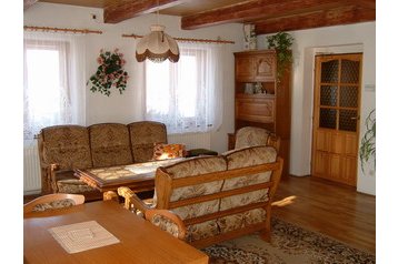 Češka Chata Horní Lánov, Eksterijer